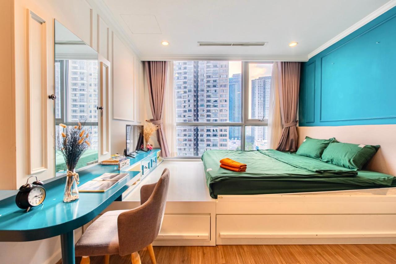 Moxy Hcmc Aparts - Vinhomes Central Park, Ice Rink Ho Chi Minh-Byen Eksteriør billede