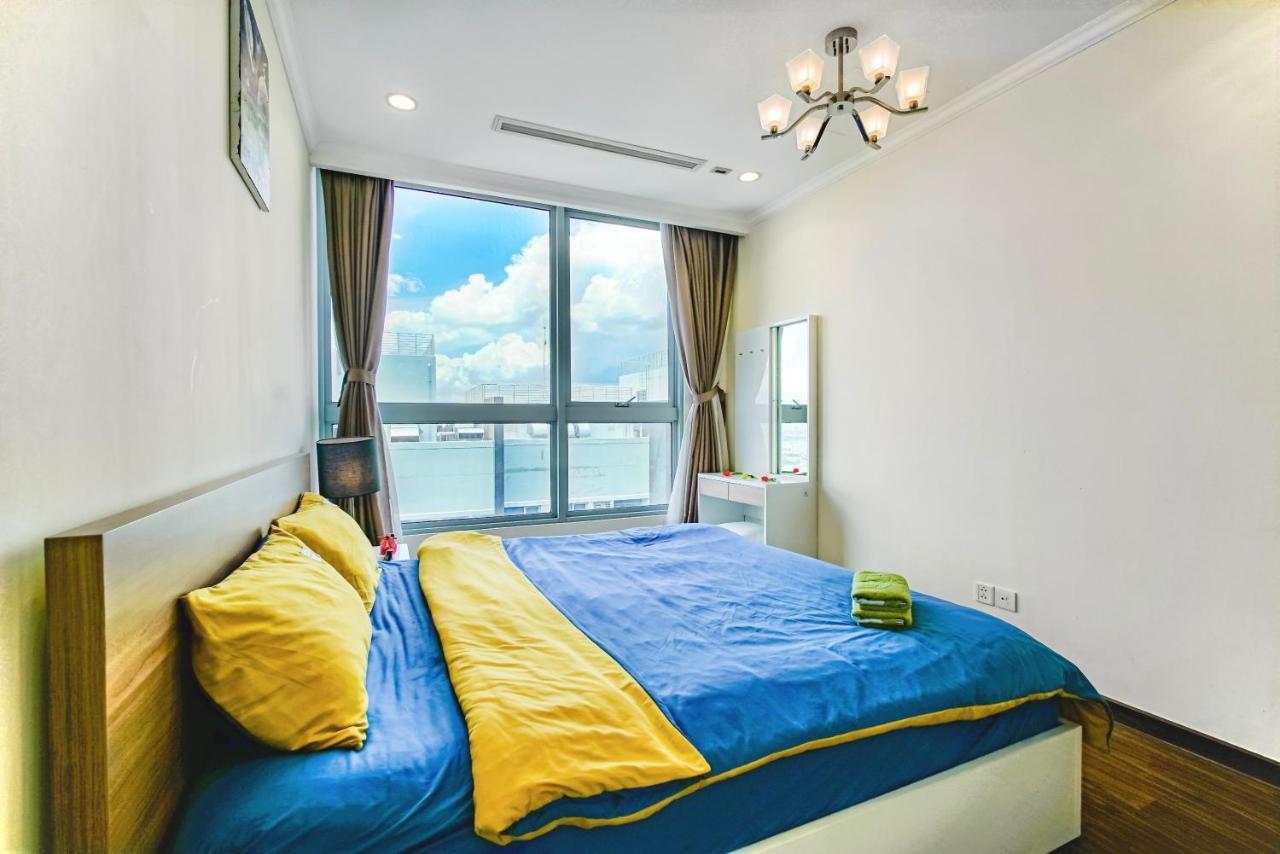 Moxy Hcmc Aparts - Vinhomes Central Park, Ice Rink Ho Chi Minh-Byen Eksteriør billede