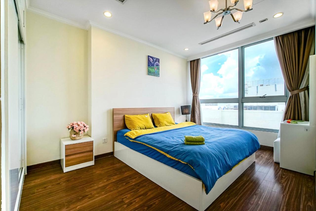 Moxy Hcmc Aparts - Vinhomes Central Park, Ice Rink Ho Chi Minh-Byen Eksteriør billede