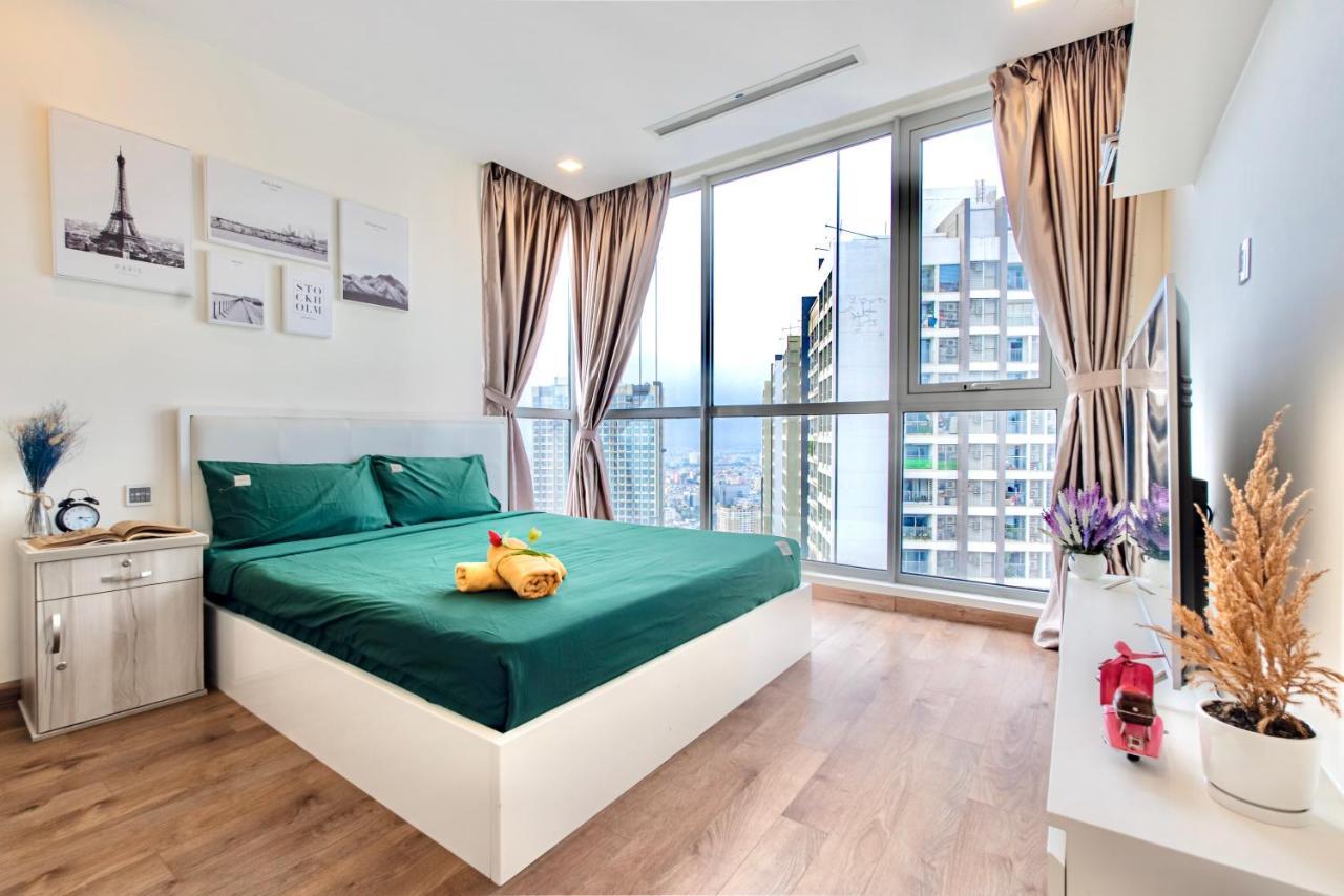 Moxy Hcmc Aparts - Vinhomes Central Park, Ice Rink Ho Chi Minh-Byen Eksteriør billede