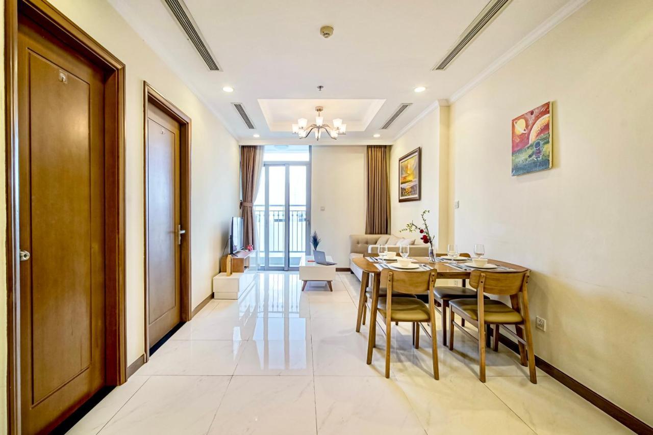 Moxy Hcmc Aparts - Vinhomes Central Park, Ice Rink Ho Chi Minh-Byen Eksteriør billede
